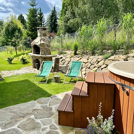 Nyaraló Babiogorski Z Jacuzzi Zubrzyca Górna