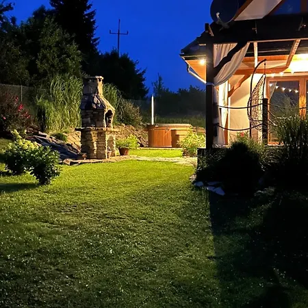 Nyaraló Babiogorski Z Jacuzzi Zubrzyca Górna