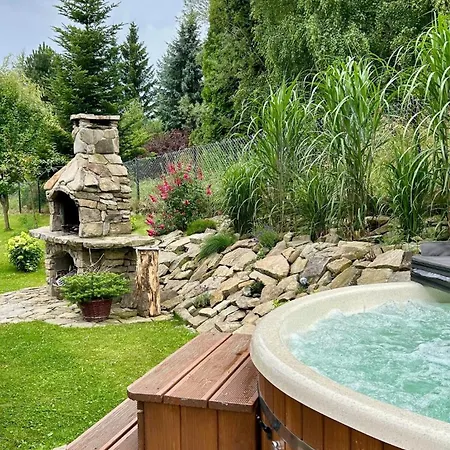 Babiogórski Z Jacuzzi Casa de Férias *